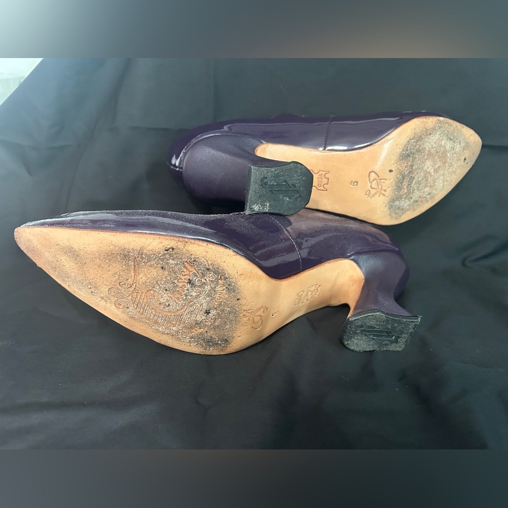 Purple Fluevog 3 Strap Heels. Size 9. Bach Style. Worn a Few Times Only. - Picture 6 of 9